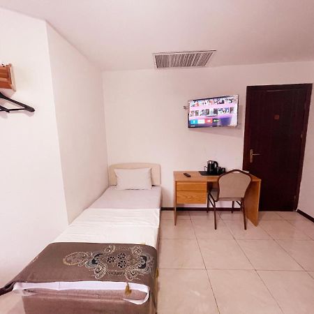 White Horse Hotel Баку Екстериор снимка