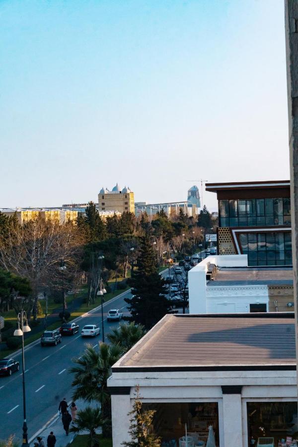 White Horse Hotel Баку Екстериор снимка