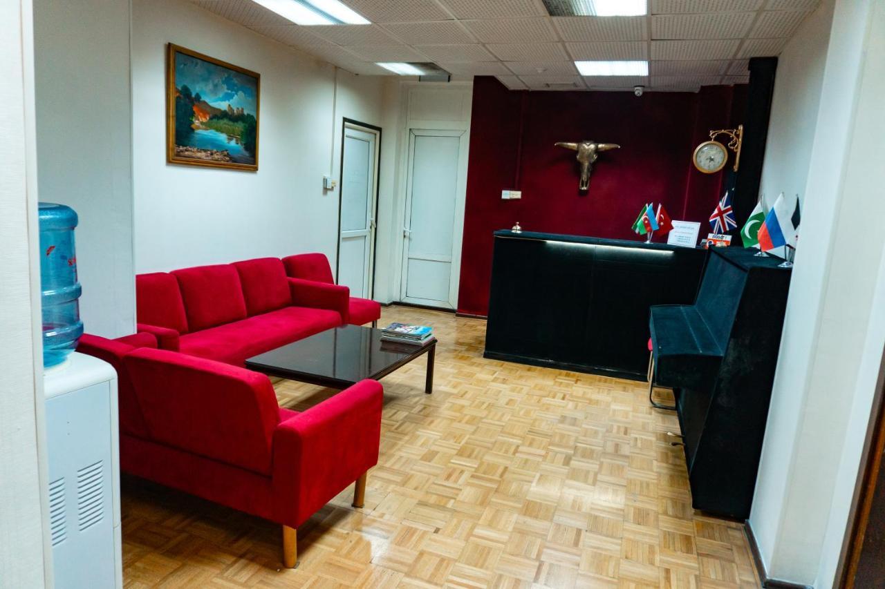 White Horse Hotel Баку Екстериор снимка