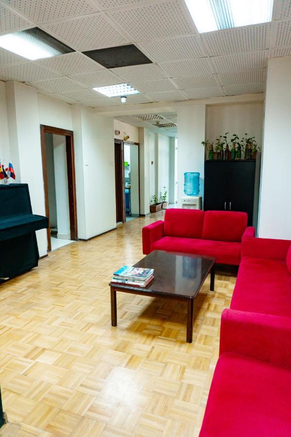 White Horse Hotel Баку Екстериор снимка