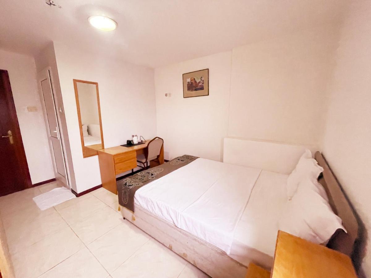 White Horse Hotel Баку Екстериор снимка