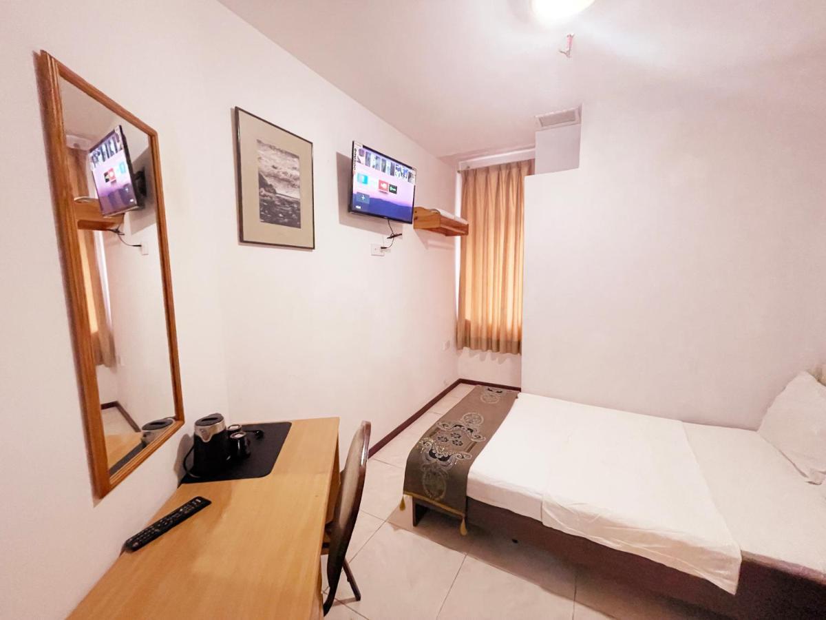 White Horse Hotel Баку Екстериор снимка